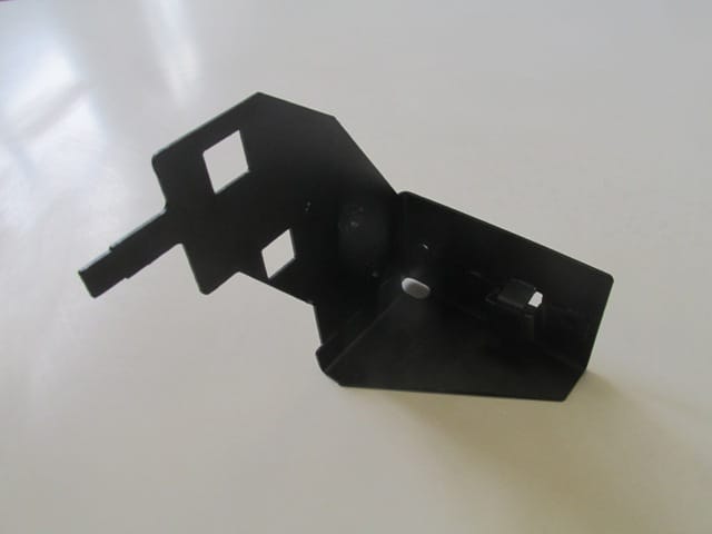 RENAULT CAPTUR 13/19; Front Bumper Fender Connection Bracket Right (SAC) (EAGLE BODY) — OEM 641803356R