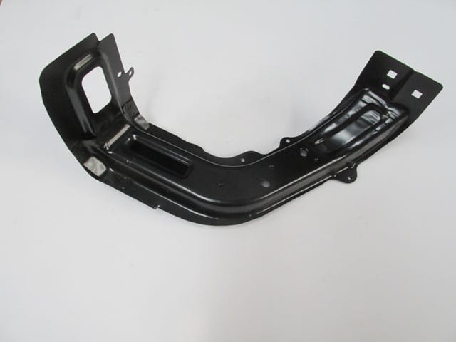 FIAT DOBLO- 11/15; PANEL DELANTERO PARTE LATERAL IZQUIERDA (CHAPA SOPORTE INFERIOR FARO) — OEM 51825941