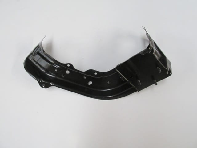 FIAT DOBLO- 11/15; PANEL DELANTERO PARTE LATERAL IZQUIERDA (CHAPA SOPORTE INFERIOR FARO) — OEM 51825941