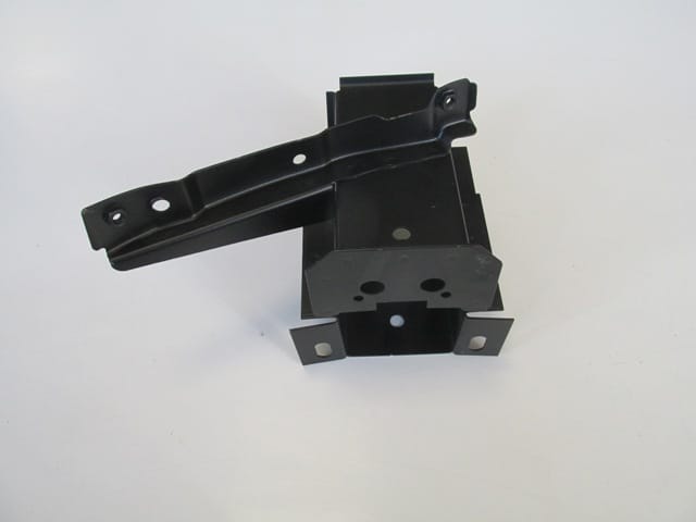 HONDA CIVIC- SD/HB- 96/98; FRONT CHASSIS END BRACKET LH (WITH BUMPER BRACKET) (EAGLE BODY) — OEM 71160-S04-G00ZZ