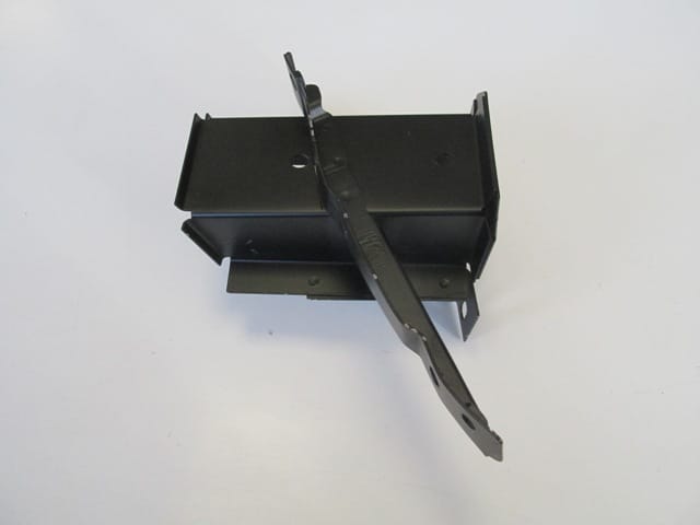 HONDA CIVIC- SD/HB- 96/98; FRONT CHASSIS END BRACKET LH (WITH BUMPER BRACKET) (EAGLE BODY) — OEM 71160-S04-G00ZZ